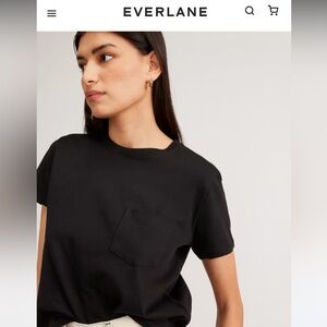 Everlane The Organic Cotton Box-Cut Tee
M Pocket
